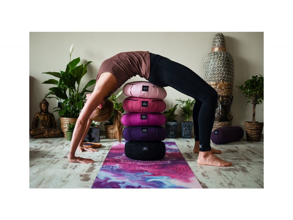 YOGGYS Meditačný vankúš čučoriedková
