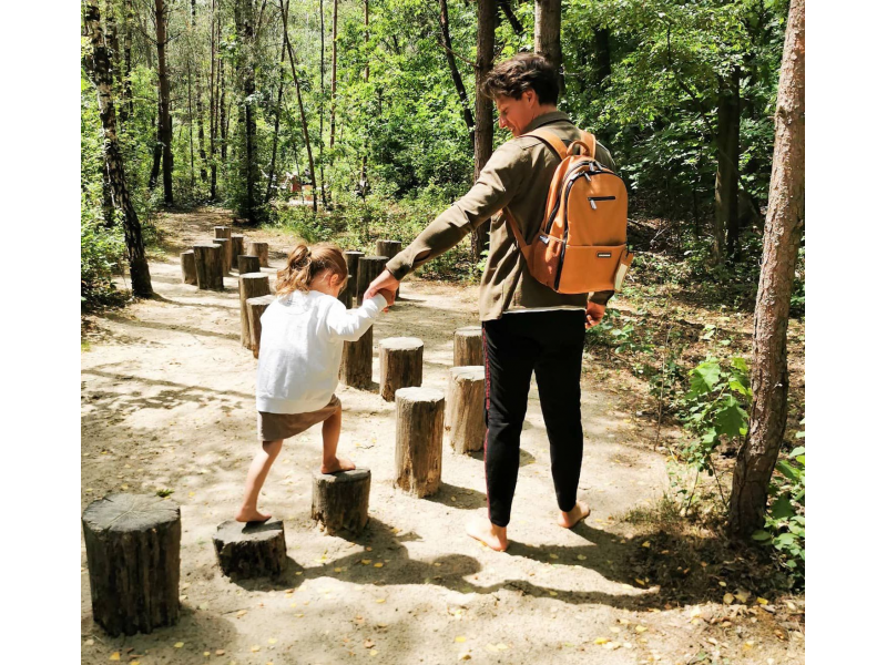 CHILDHOME Prebaľovací batoh brown